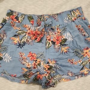 Floral Blue Women's Shorts